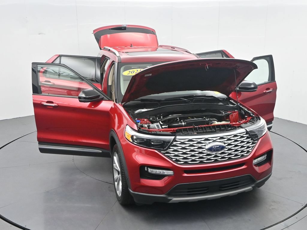 Used 2021 Ford Explorer Platinum w/ Equipment Group 601A AWD/4WD image 47