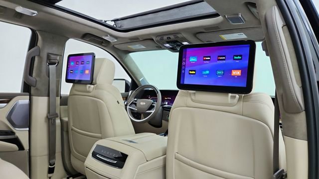 Used 2025 Cadillac Escalade Sport Platinum w/ LPO, Floor Liner Package image 27