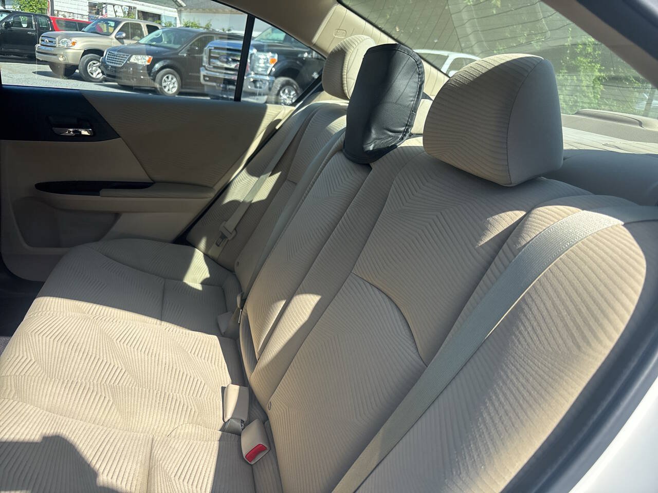 Used 2015 Honda Accord LX image 15