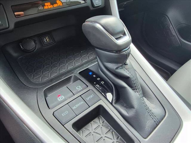 Used 2023 Toyota RAV4 XLE Premium FWD image 13