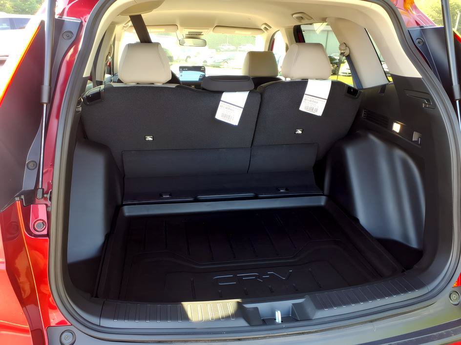 Used 2026 Honda CR-V LX image 5