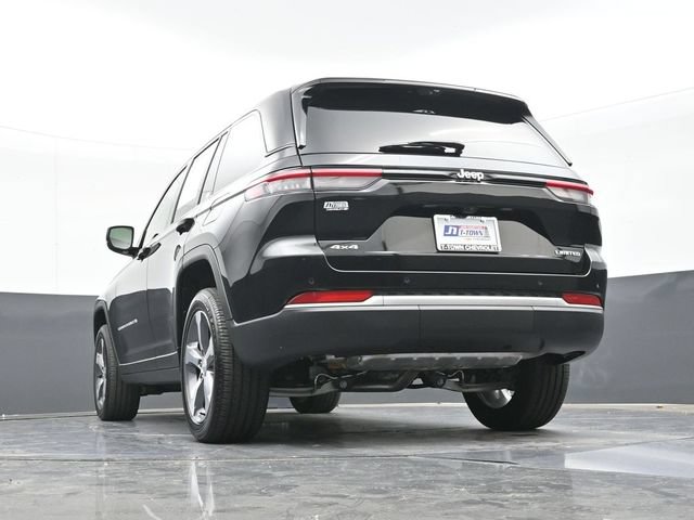 Used 2026 Jeep Grand Cherokee Limited w/ Luxury Tech Group II AWD/4WD image 48