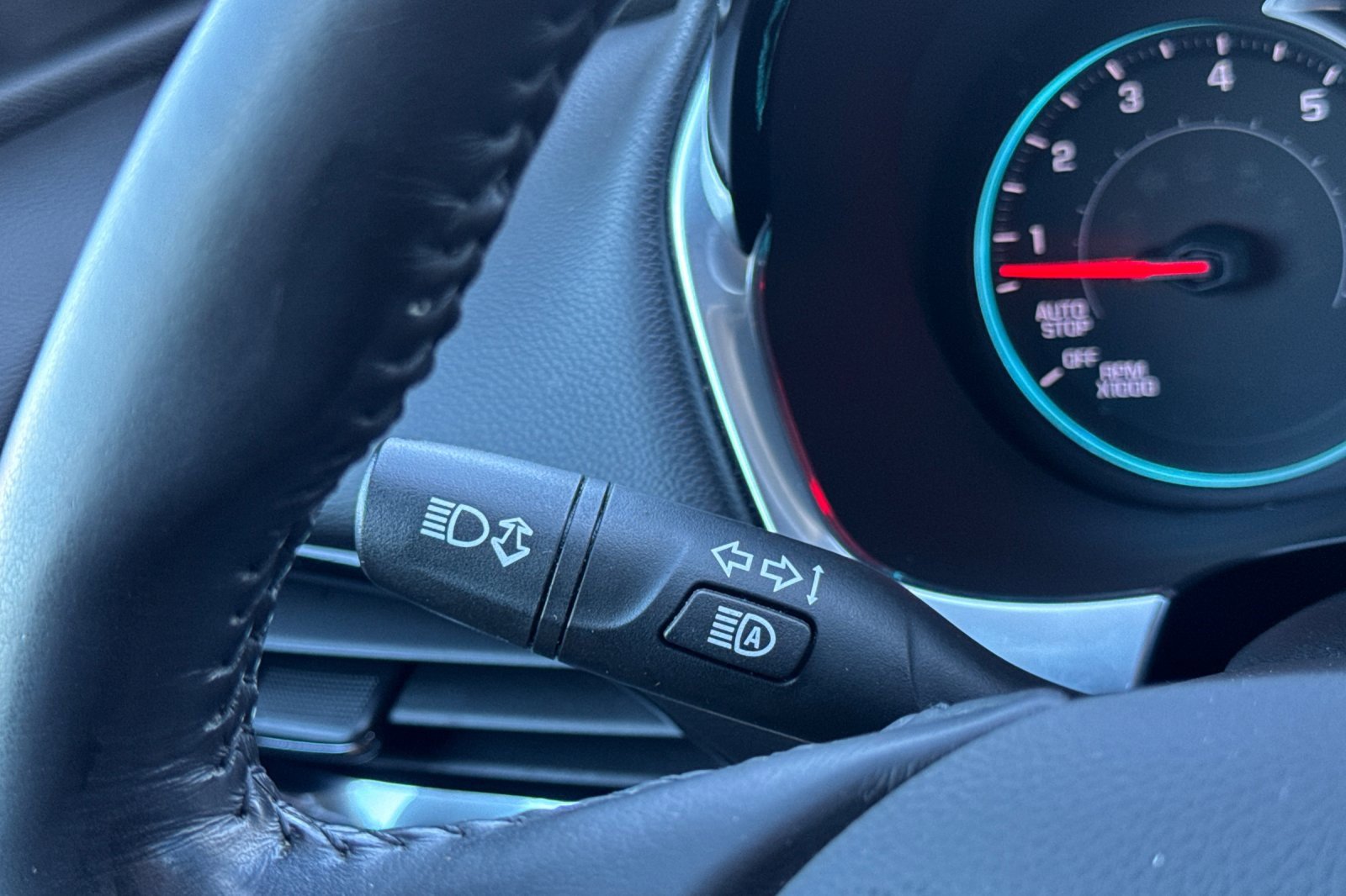 Used 2020 Chevrolet Traverse LT w/ LPO, Blackout Package image 40