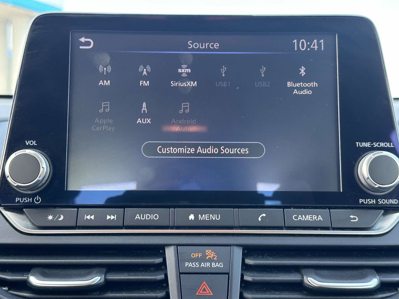 Used 2024 Nissan Altima 2.5 SV FWD image 9