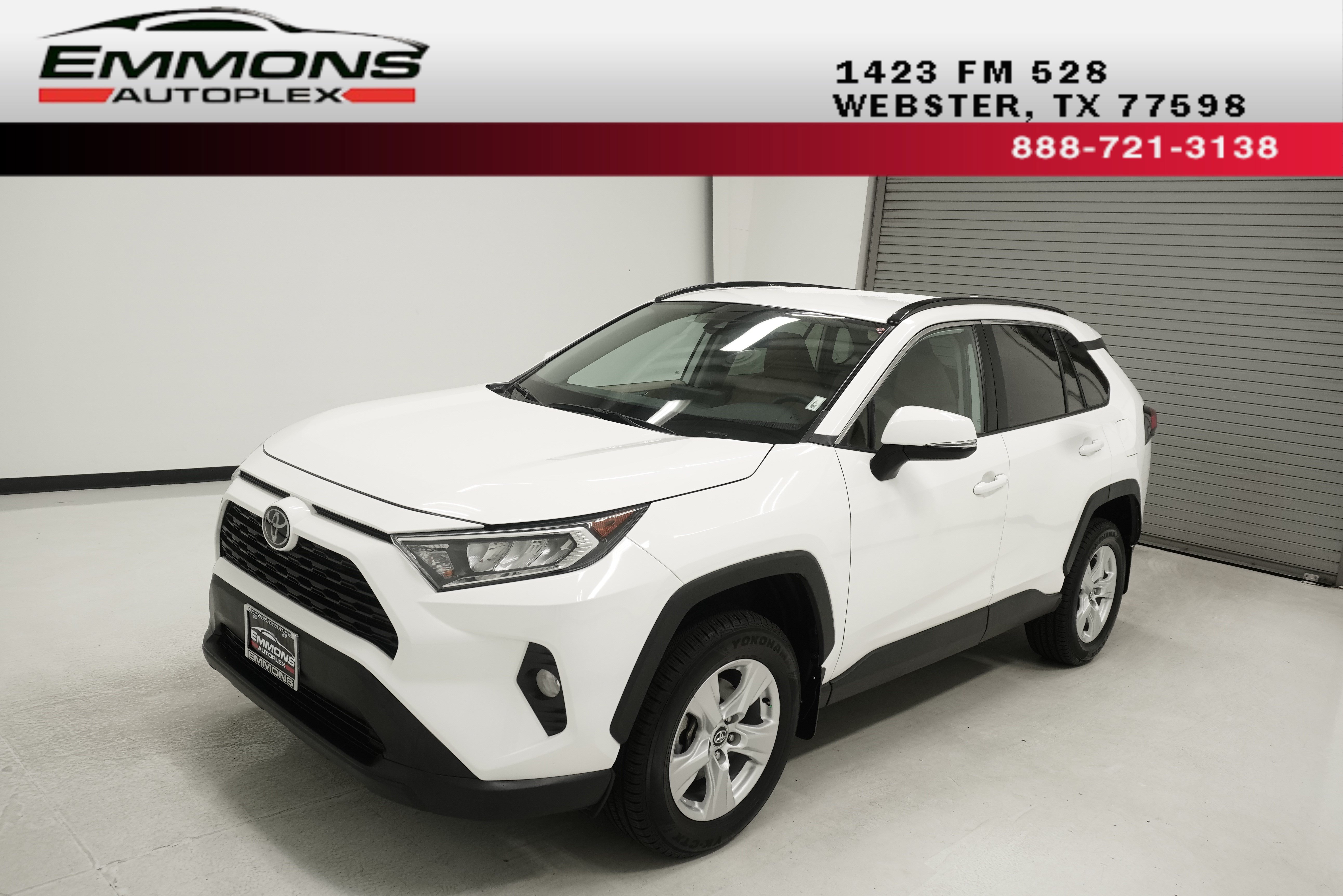 Used 2020 Toyota RAV4 XLE FWD image 1