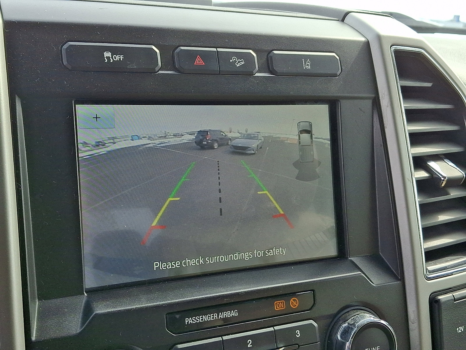 Used 2020 Ford F250 Lariat w/ Chrome Package image 19