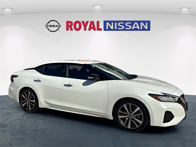 Used 2023 Nissan Maxima SV w/ Floor Mat Group