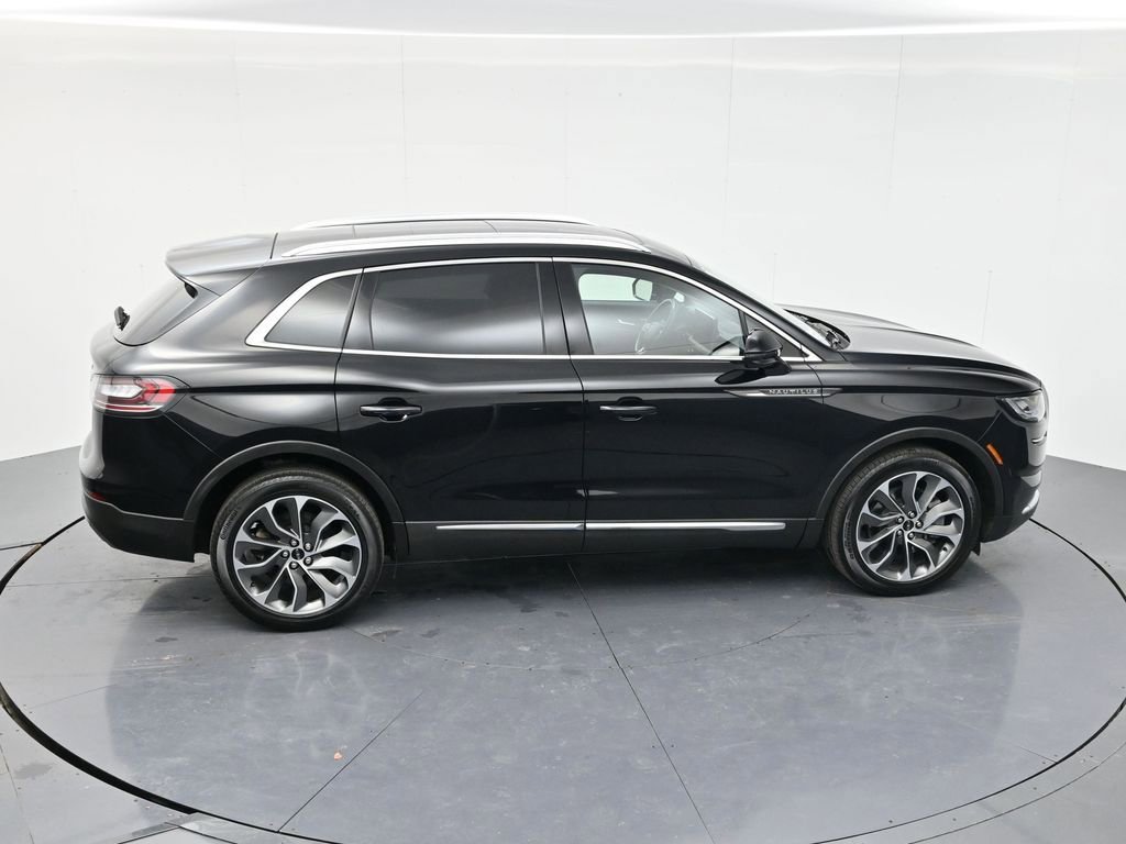 Used 2022 Lincoln Nautilus Reserve AWD/4WD image 40