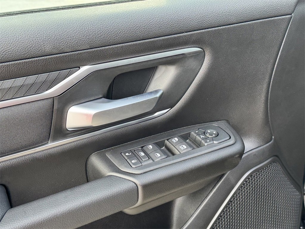 New 2026 RAM 1500 4x4 Crew Cab image 14