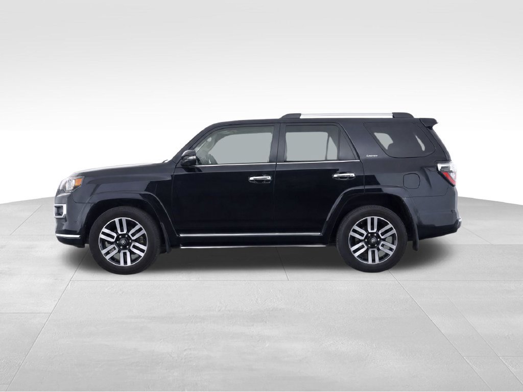 Used 2018 Toyota 4Runner Limited AWD/4WD image 8