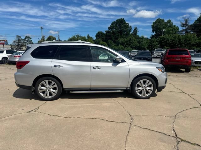 Used 2018 Nissan Pathfinder SL w/ SL Premium Package AWD/4WD image 8