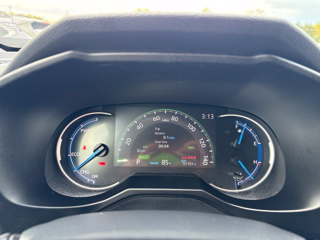Used 2019 Toyota RAV4 Limited w/ Carpet Mat Package AWD/4WD image 12