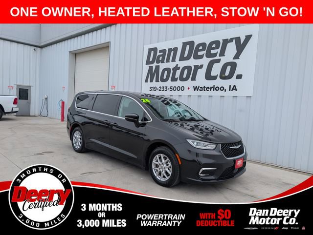 Used 2024 Chrysler Pacifica Touring-L image 1