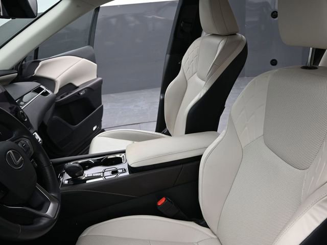 Used 2024 Lexus RX 350 FWD w/ Accessory Package (P1) image 16