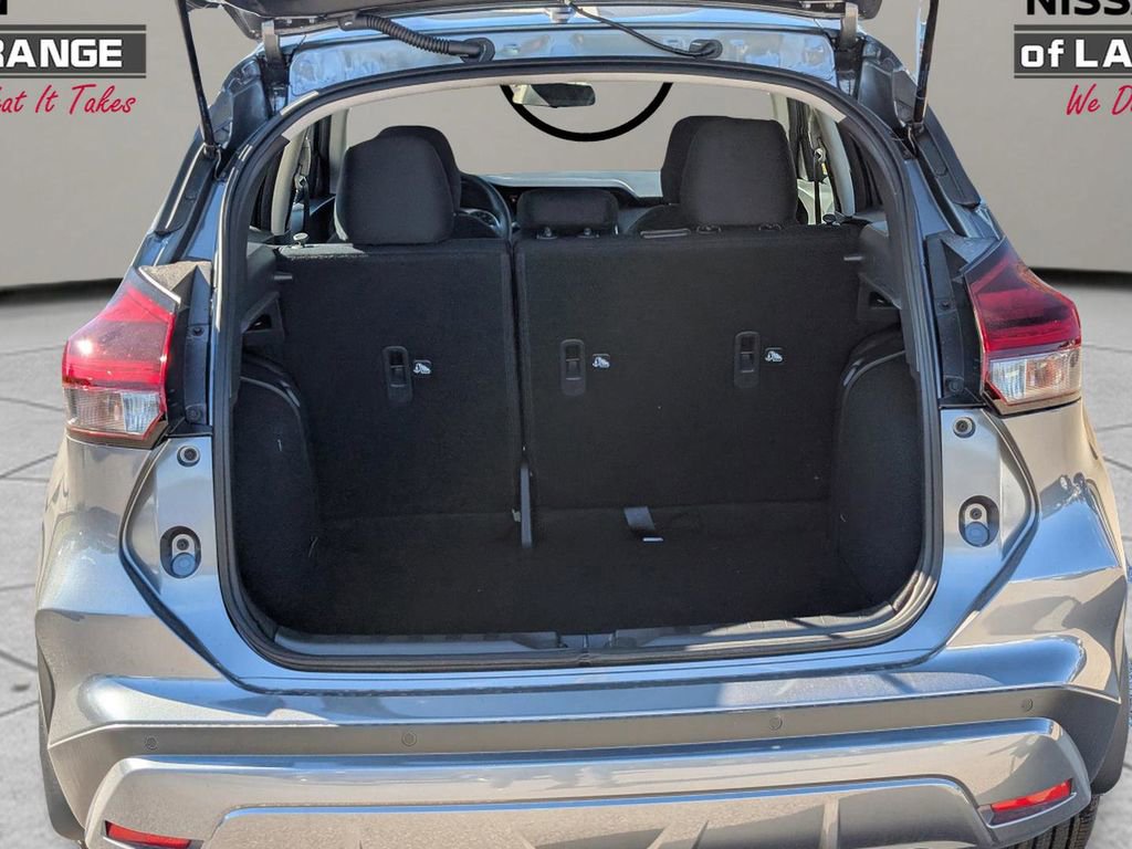 New 2025 Nissan Kicks Play S image 12