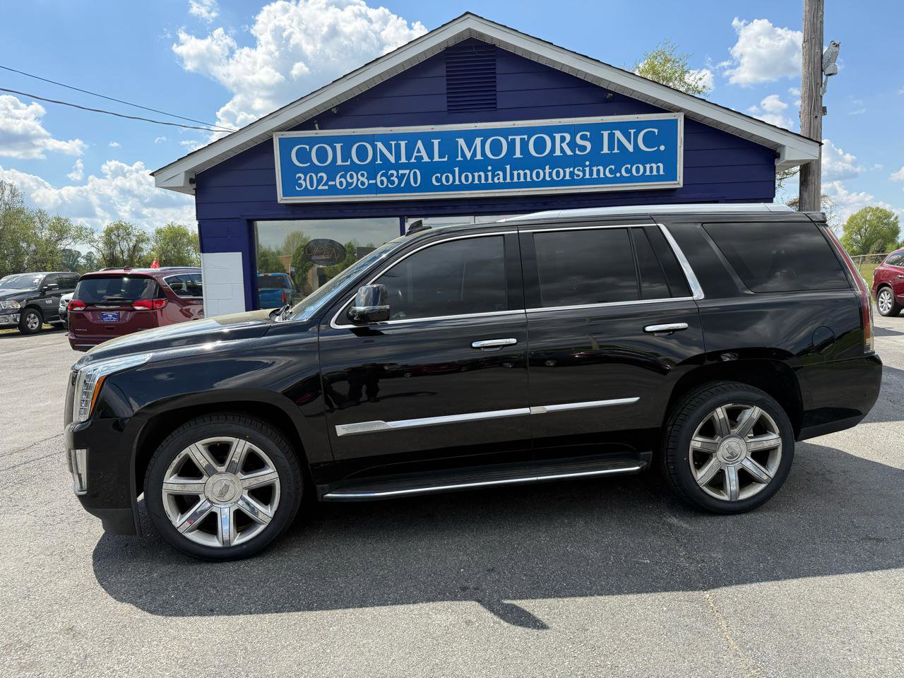 Used 2020 Cadillac Escalade Luxury AWD/4WD image 1