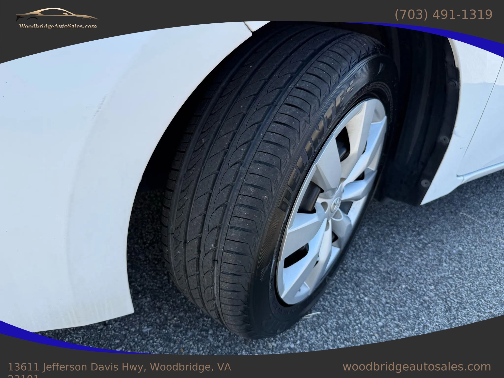 Used 2016 Toyota Corolla LE image 28