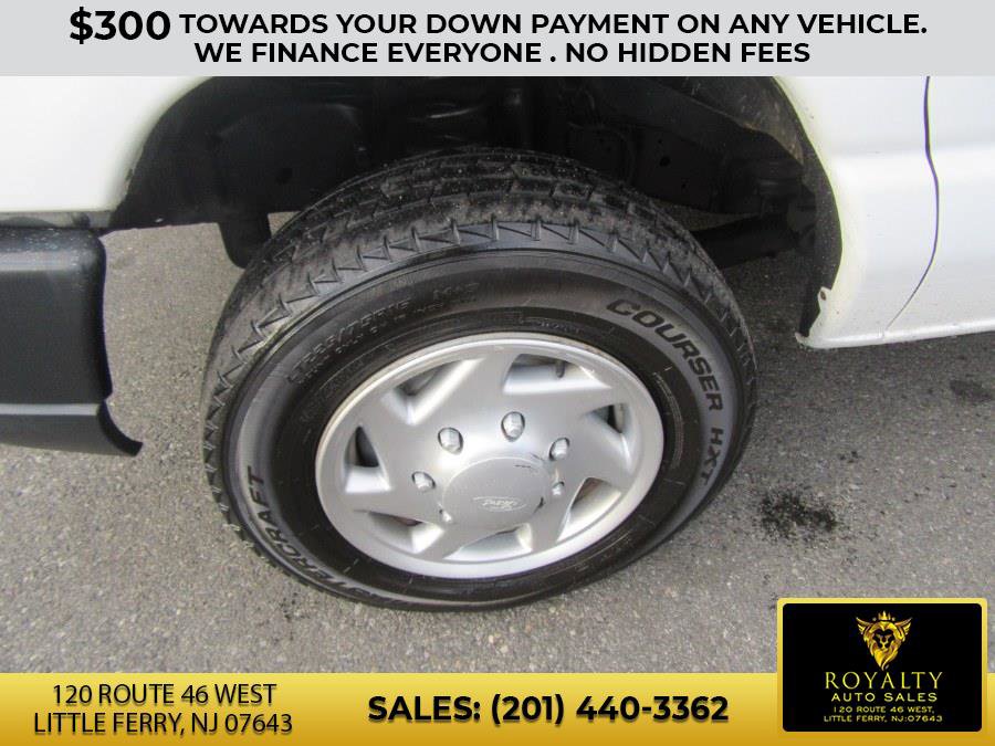 Used 2011 Ford E-150 and Econoline 150 E-150 XLT image 15