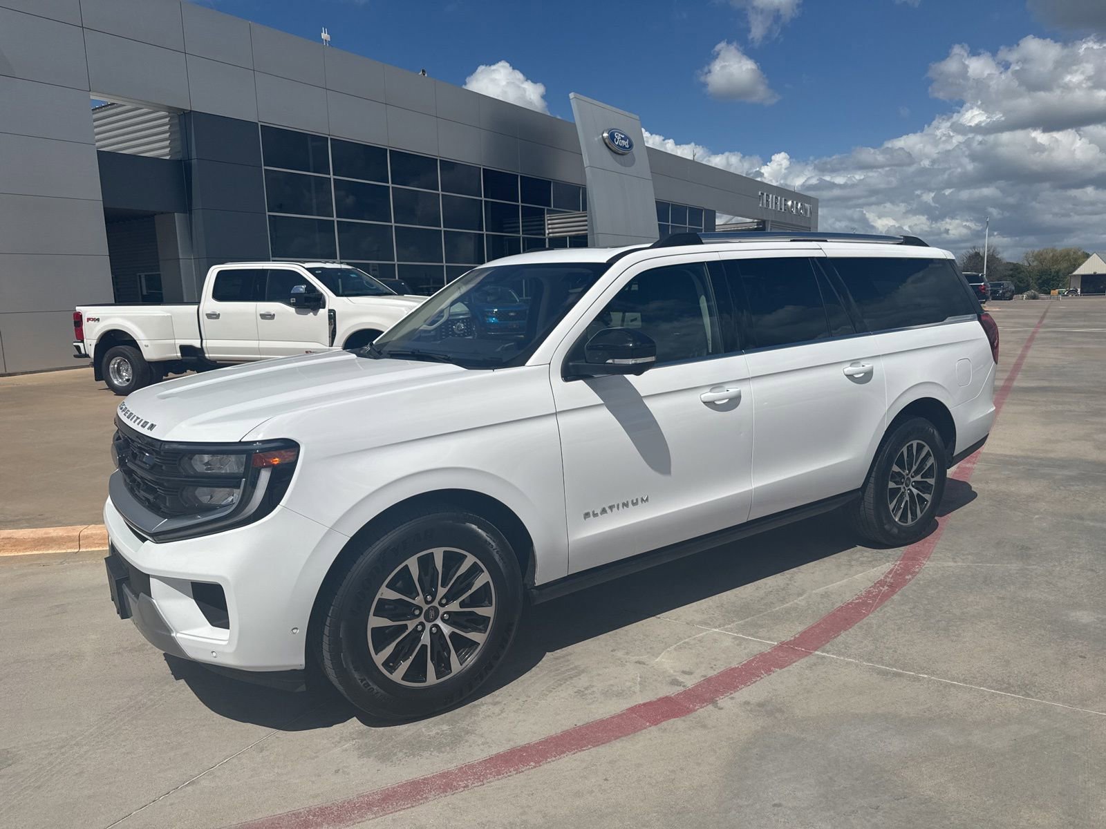 Used 2025 Ford Expedition Max Platinum image 1