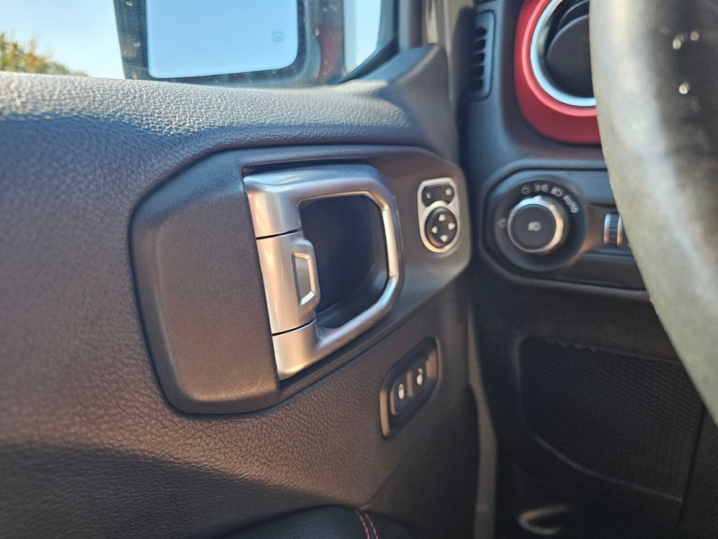 Used 2019 Jeep Wrangler Rubicon w/ LED Lighting Group AWD/4WD image 30