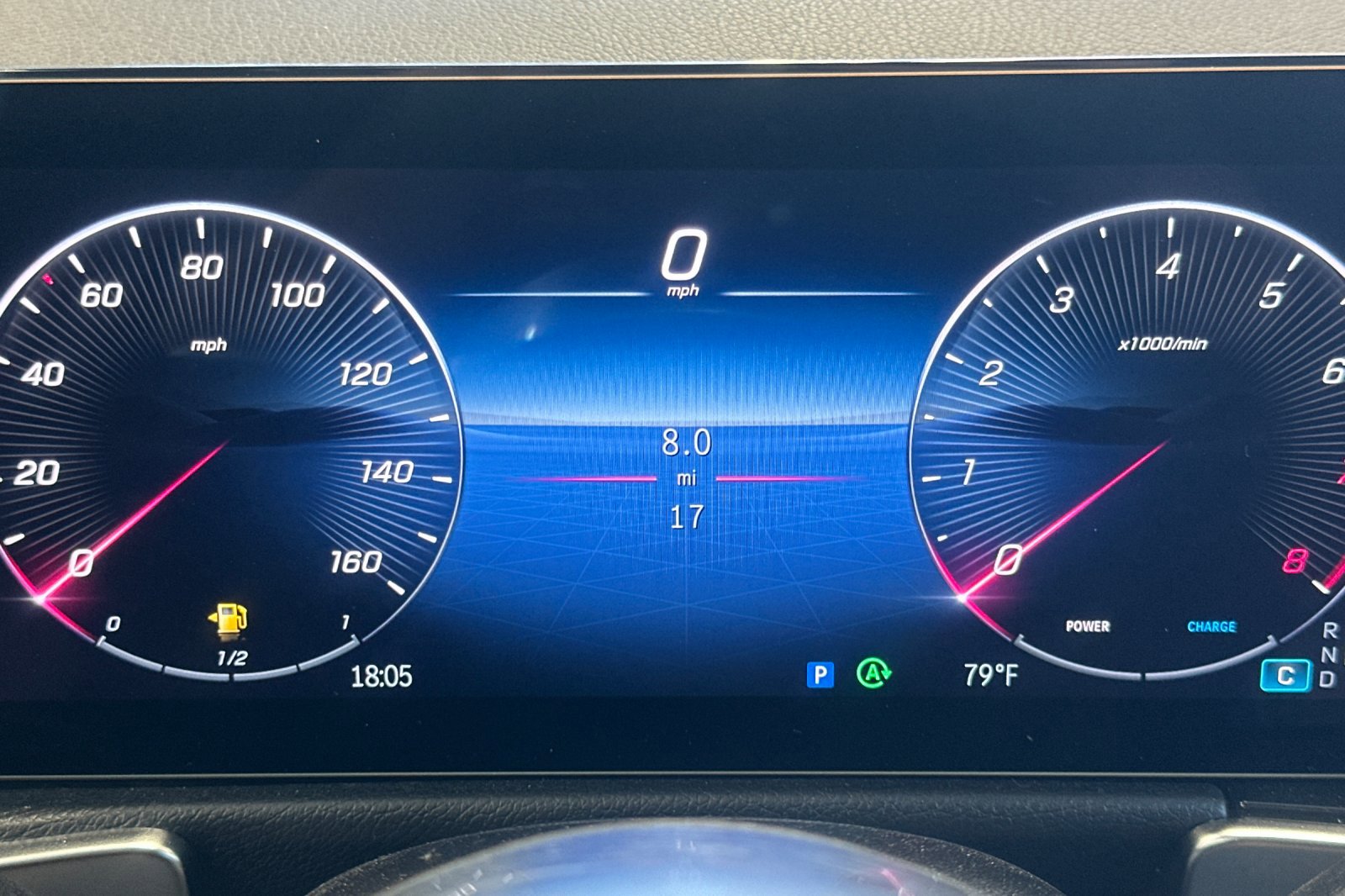 New 2025 Mercedes-Benz GLB 250 4MATIC image 24