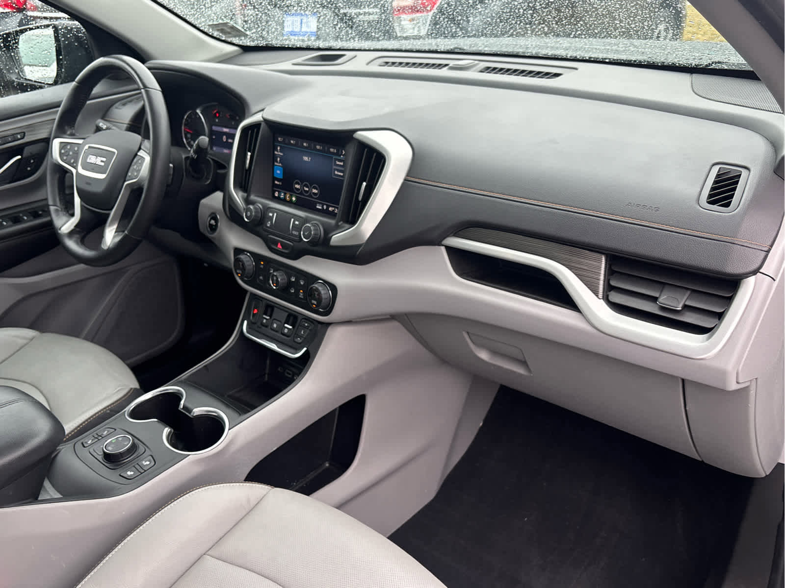 Used 2021 GMC Terrain SLT image 32