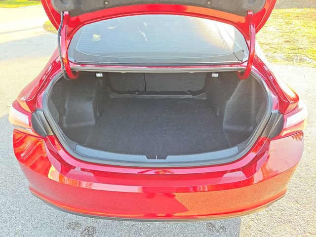 Used 2023 Chevrolet Malibu LT FWD image 5