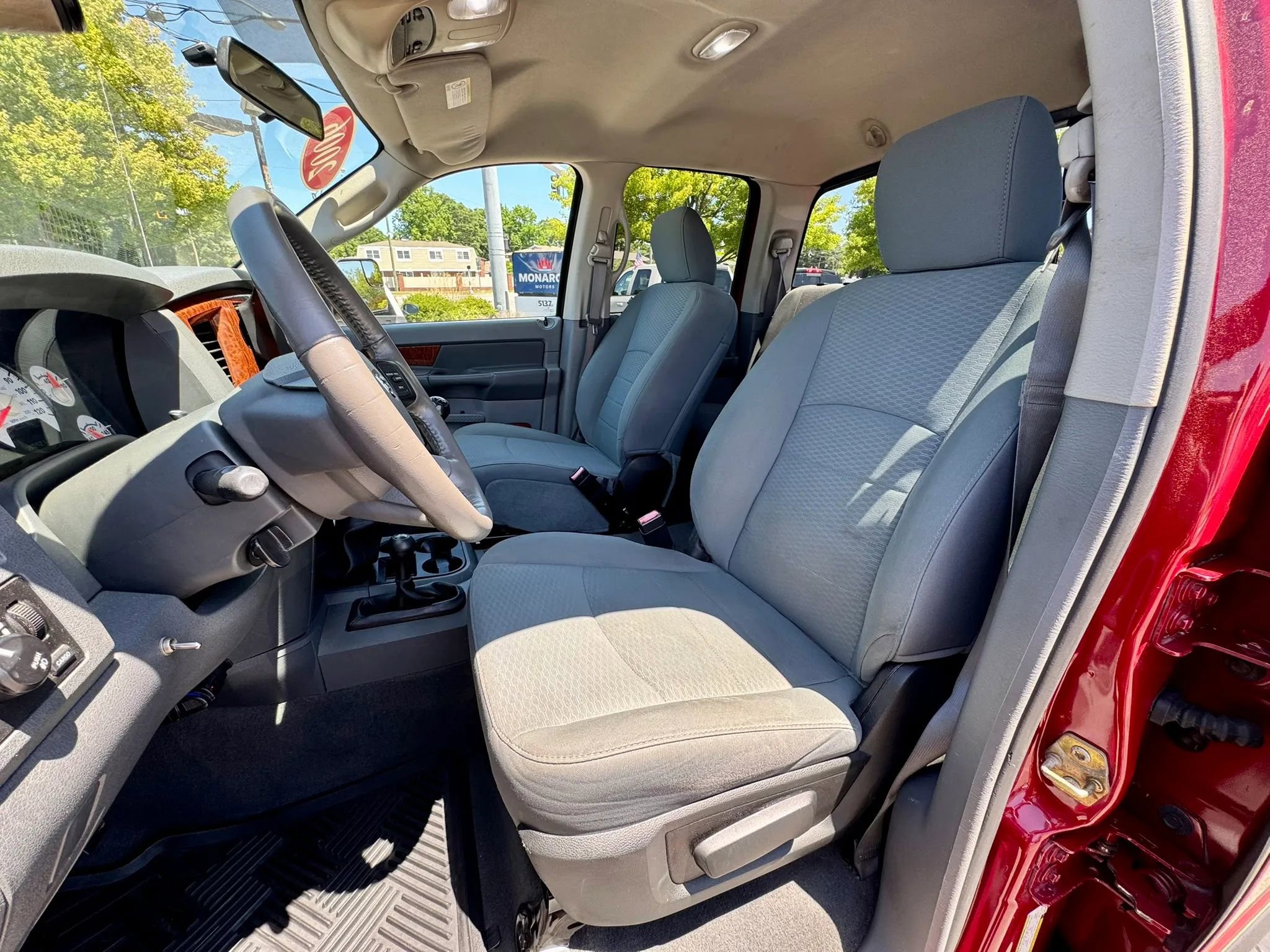 Used 2006 Dodge Ram 2500 Truck SLT AWD/4WD image 8
