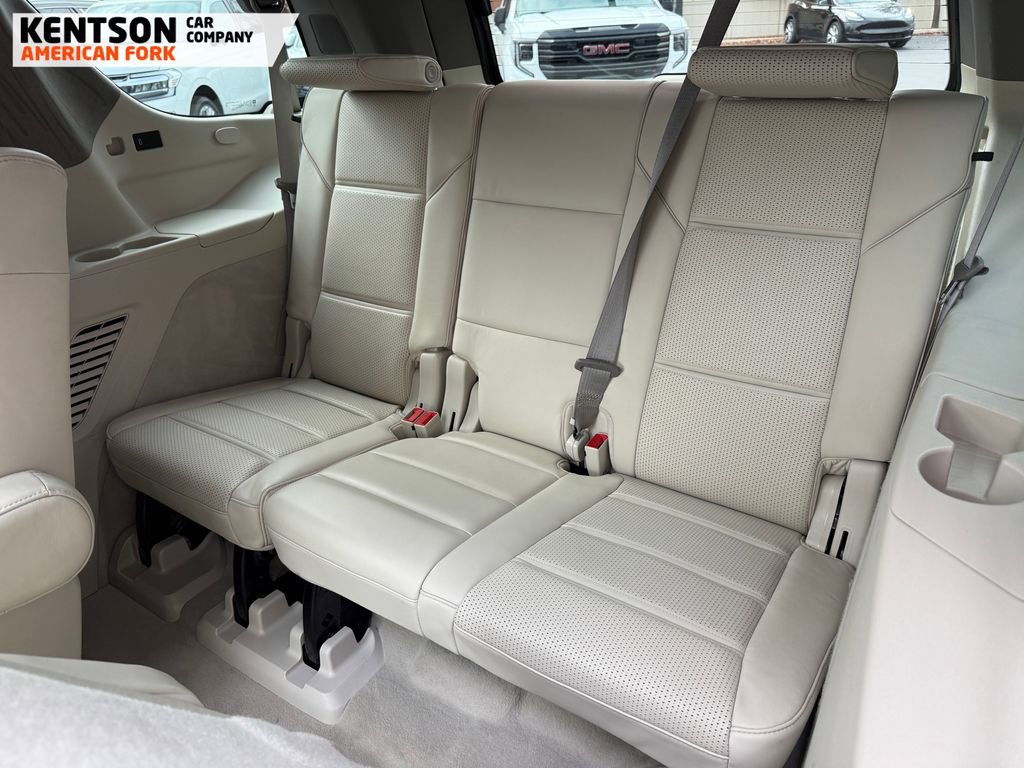 Used 2024 Cadillac Escalade Sport Platinum w/ LPO, ONYX Package image 42