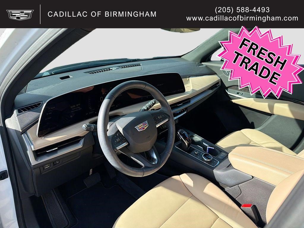 Certified 2025 Cadillac XT4 Premium Luxury w/ Cold Weather Package image 8
