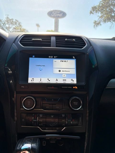 Used 2018 Ford Explorer XLT w/ Equipment Group 202A FWD image 9