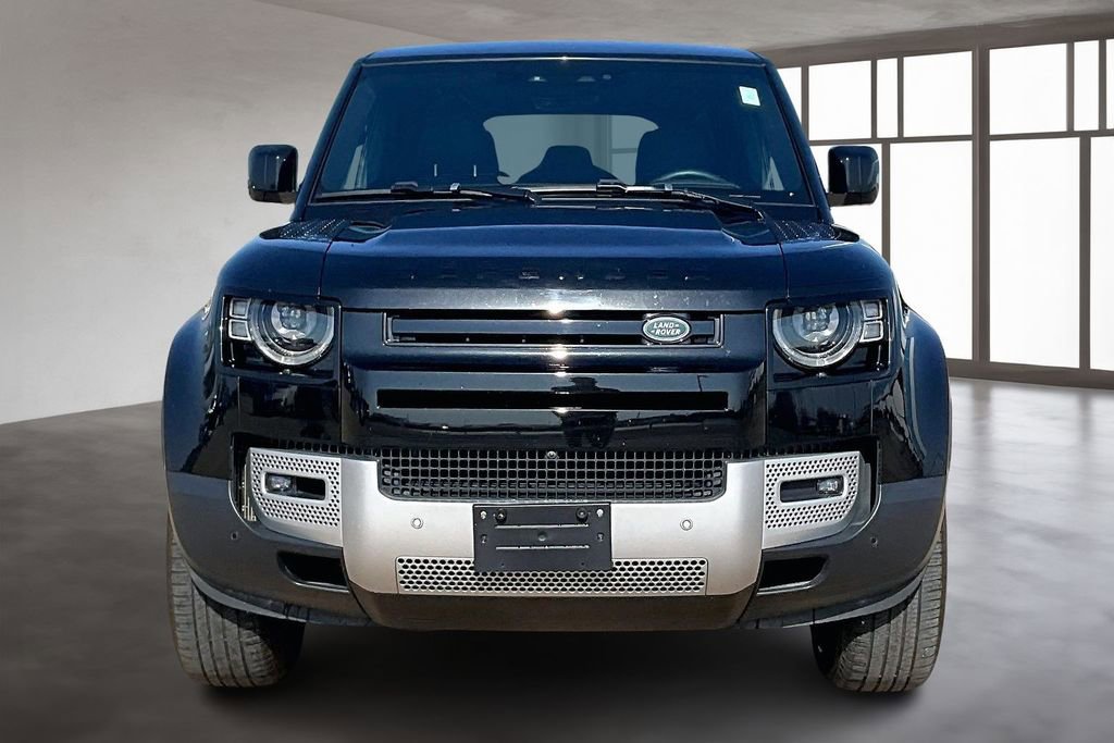 Used 2025 Land Rover Defender 110 S image 3