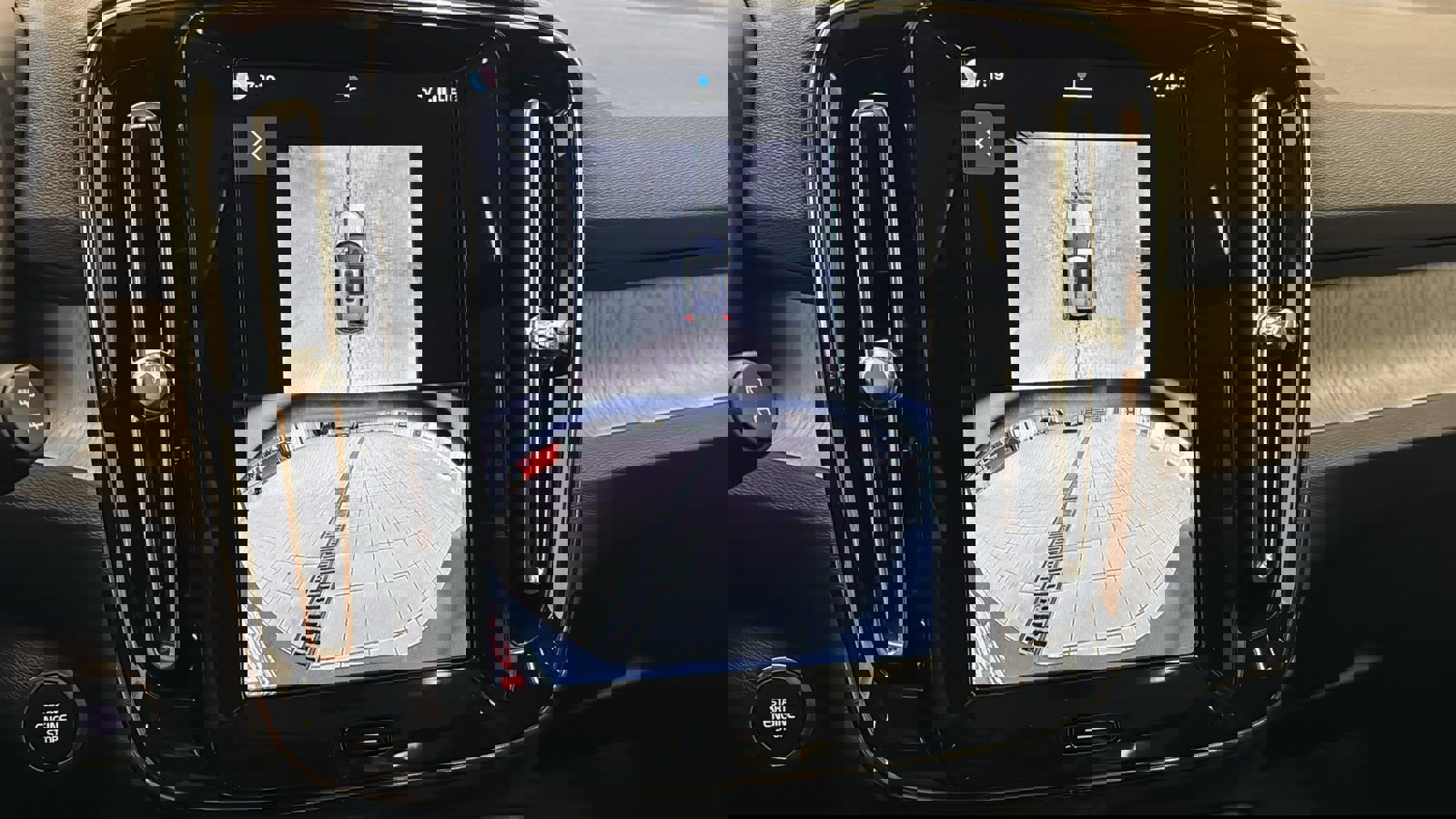 Used 2026 Volvo XC40 B5 Plus w/ Protection Package Premier image 18