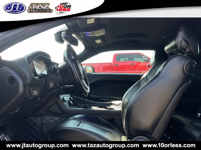 Used 2016 Dodge Challenger R/T Plus RWD image 10