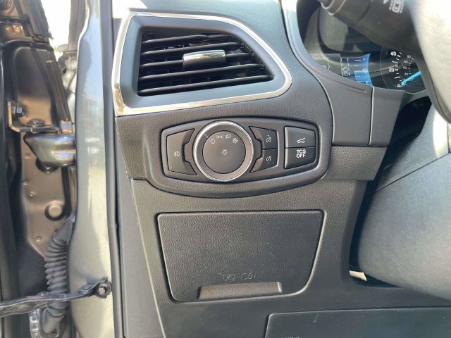 Certified 2024 Ford Edge Titanium AWD/4WD image 23