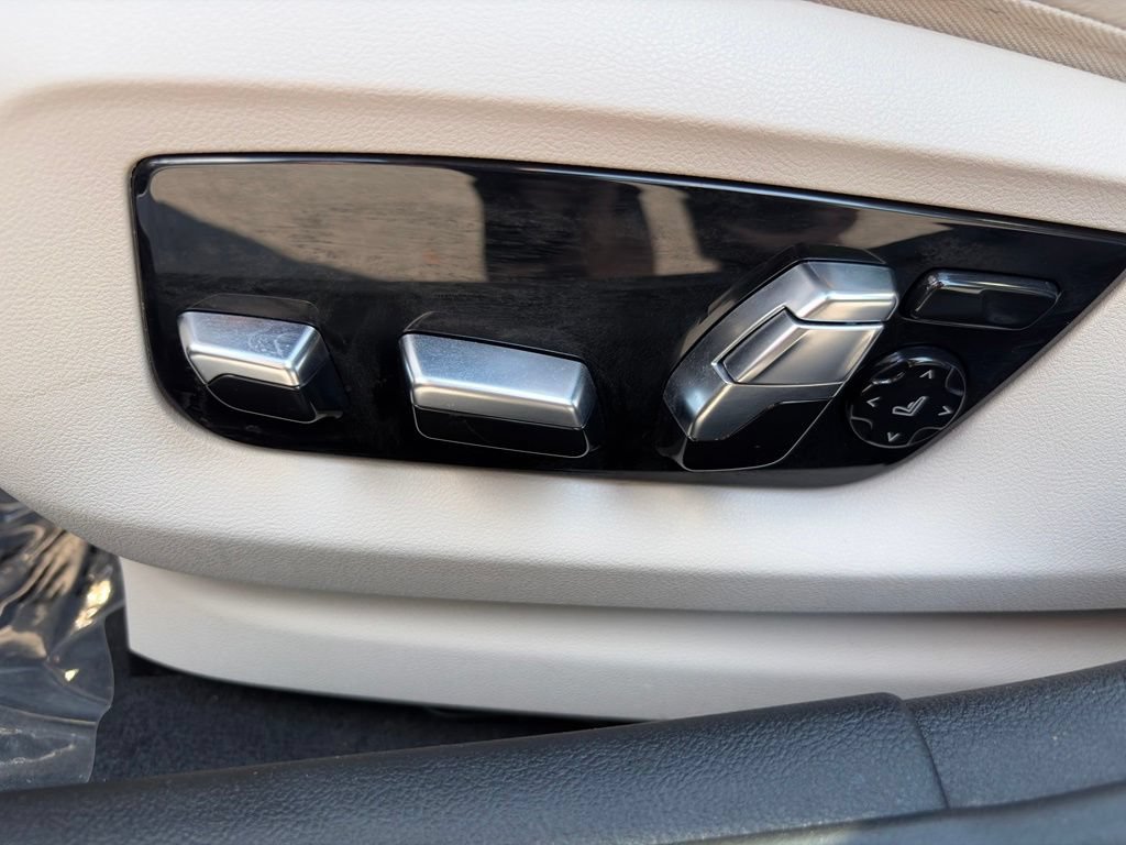 Certified 2023 BMW 540i xDrive w/ Executive Package AWD/4WD image 18