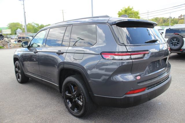 Used 2023 Jeep Grand Cherokee L Altitude AWD/4WD image 27