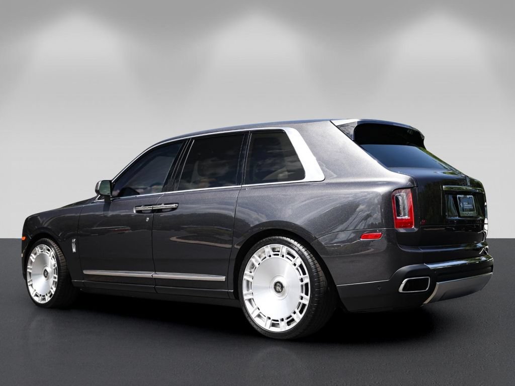Used 2022 Rolls-Royce Cullinan AWD/4WD image 5