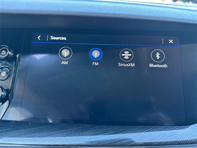 Used 2023 Buick Envision Essence image 17