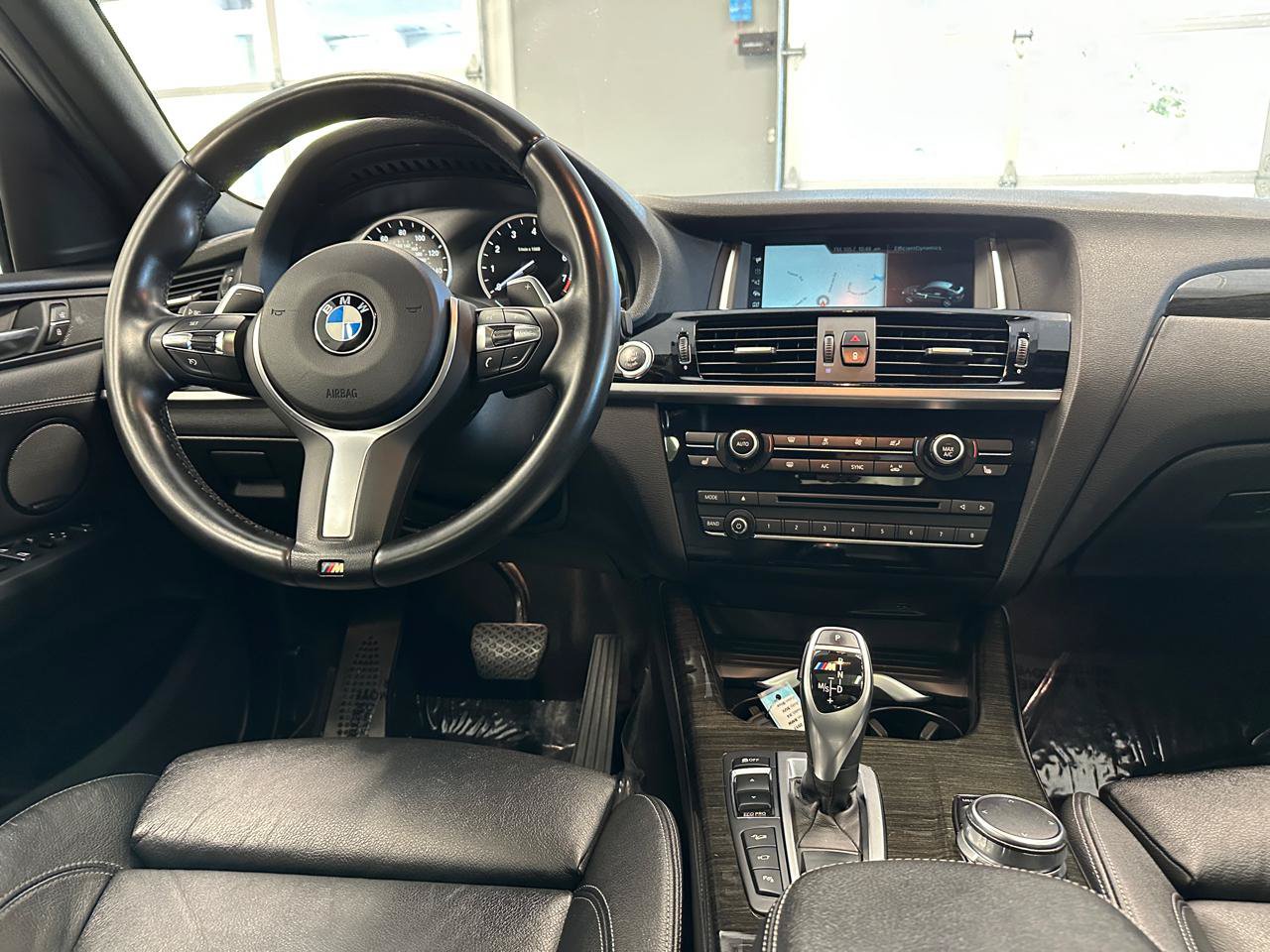 Used 2017 BMW X4 M40i AWD/4WD image 32