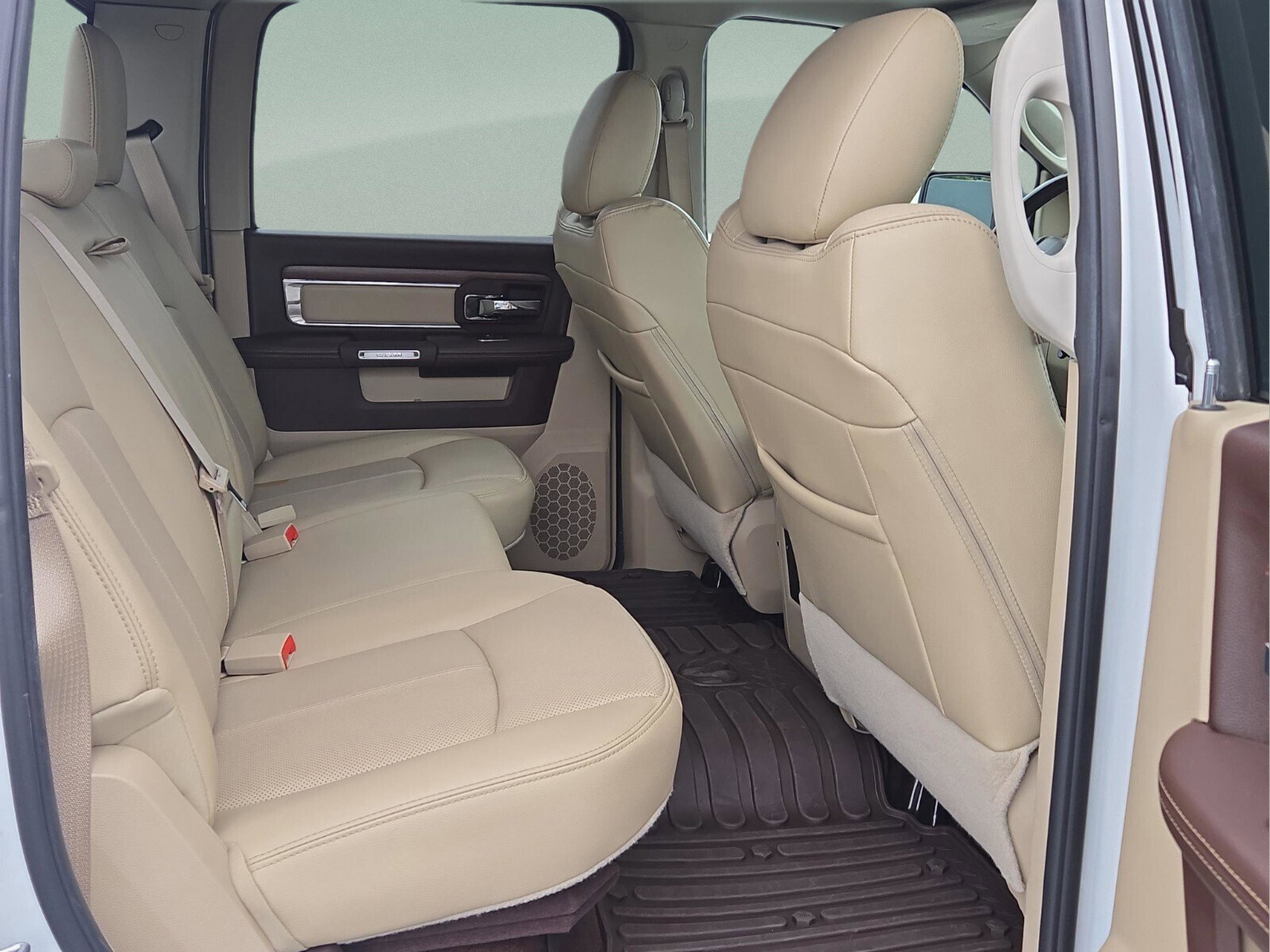 Used 2018 RAM 1500 Laramie w/ Convenience Group image 14