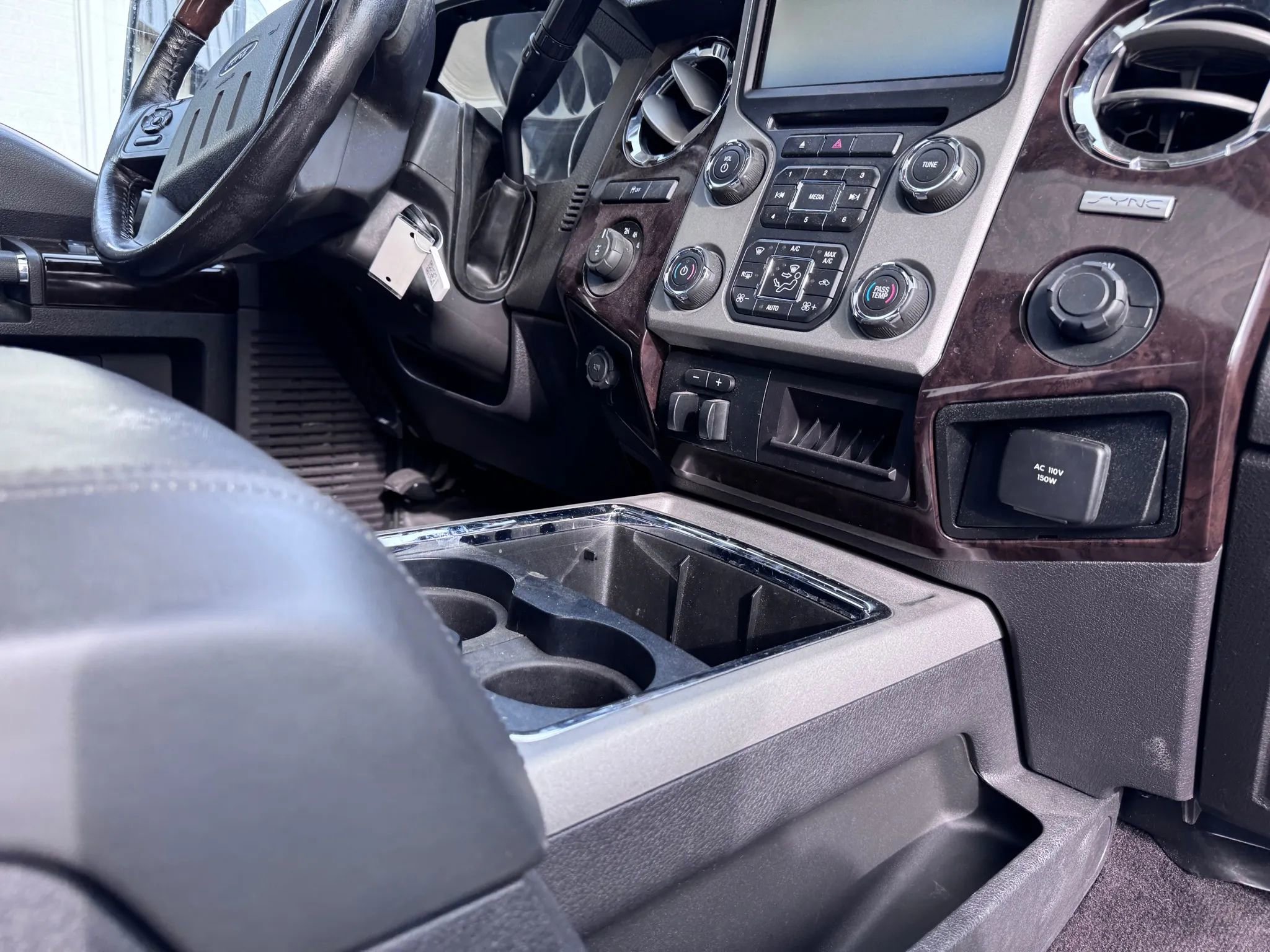 Used 2016 Ford F350 Platinum image 19