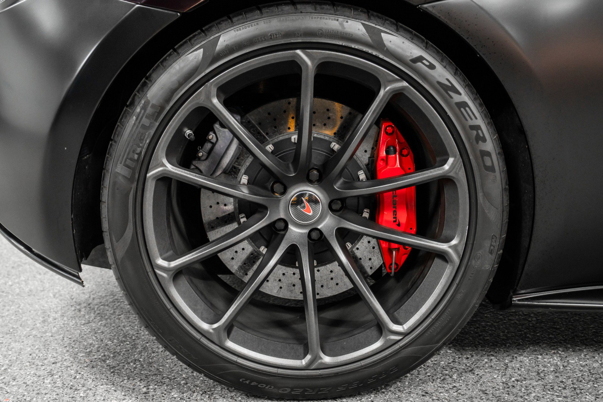 Used 2018 McLaren 570S Spider image 29