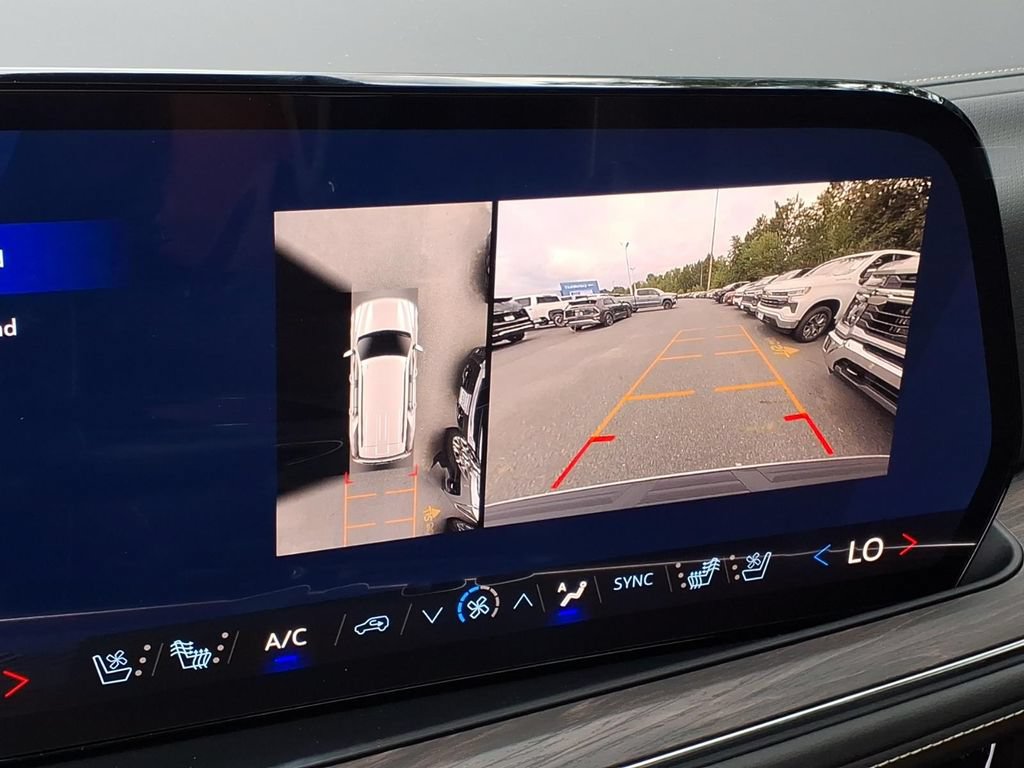 New 2026 Chevrolet Tahoe Premier w/ Sun And Tow Package AWD/4WD image 25