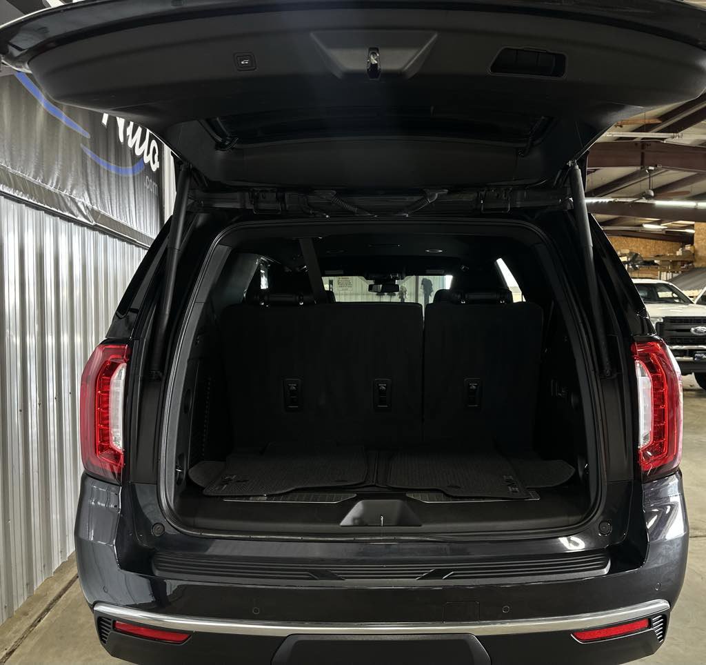 Used 2023 GMC Yukon Denali image 30