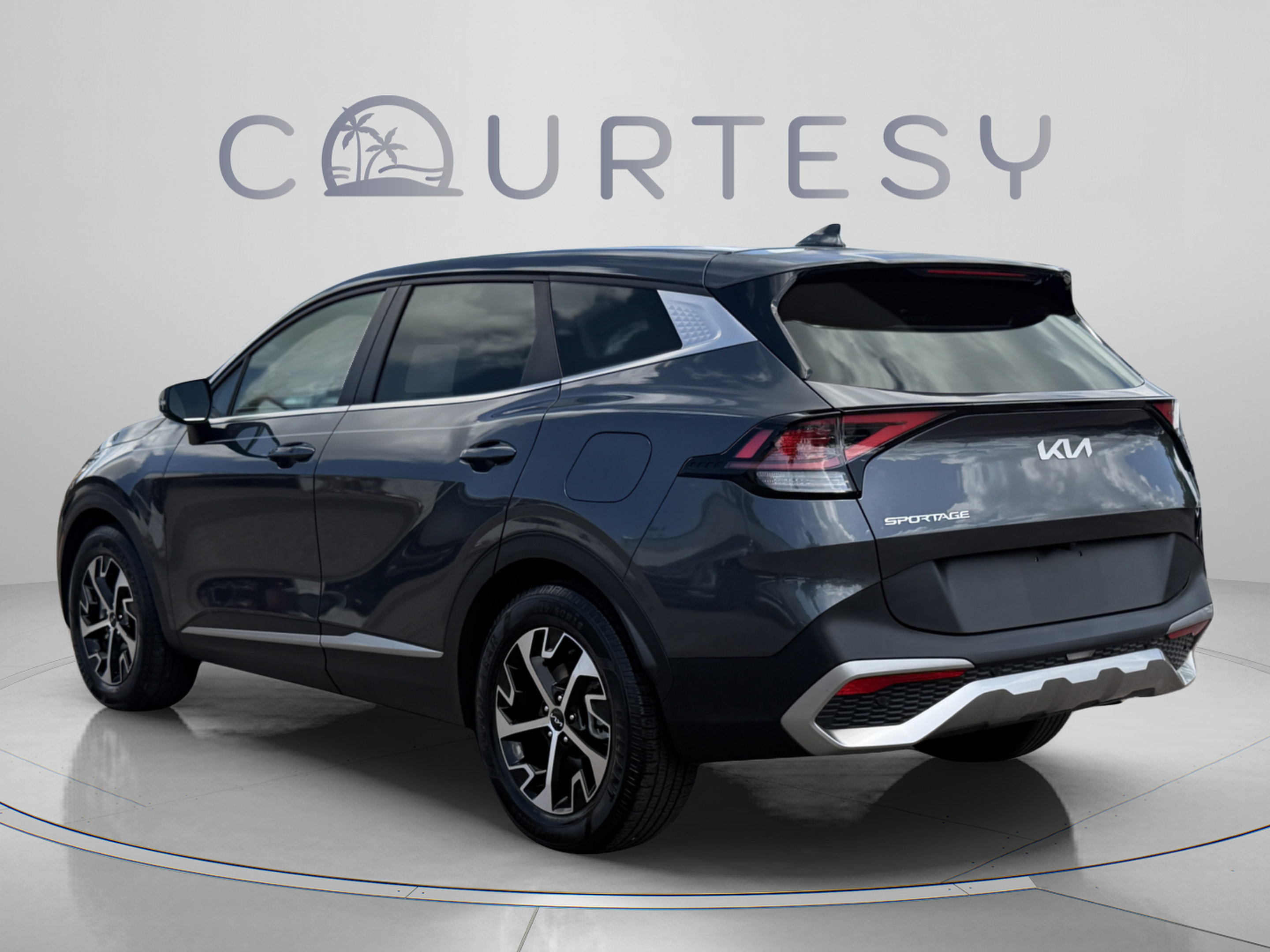 Certified 2023 Kia Sportage EX FWD image 3