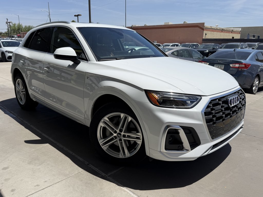 Used 2024 Audi Q5 e Premium w/ Convenience Package AWD/4WD image 6