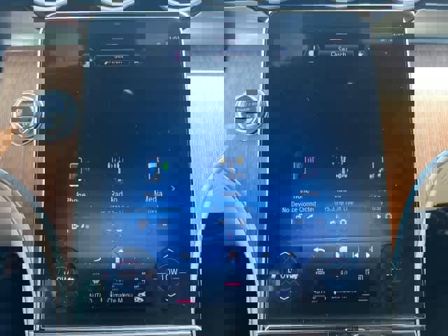 Certified 2024 Mercedes-Benz C 300 4MATIC Sedan image 32