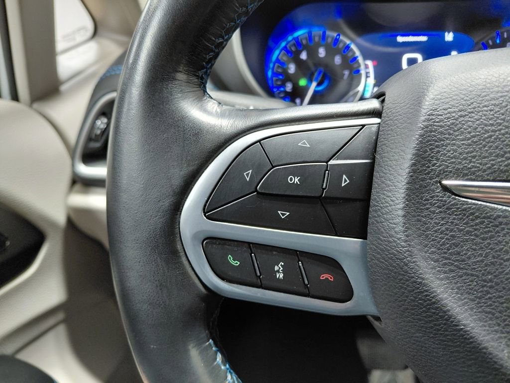 Certified 2021 Chrysler Pacifica Touring-L image 41