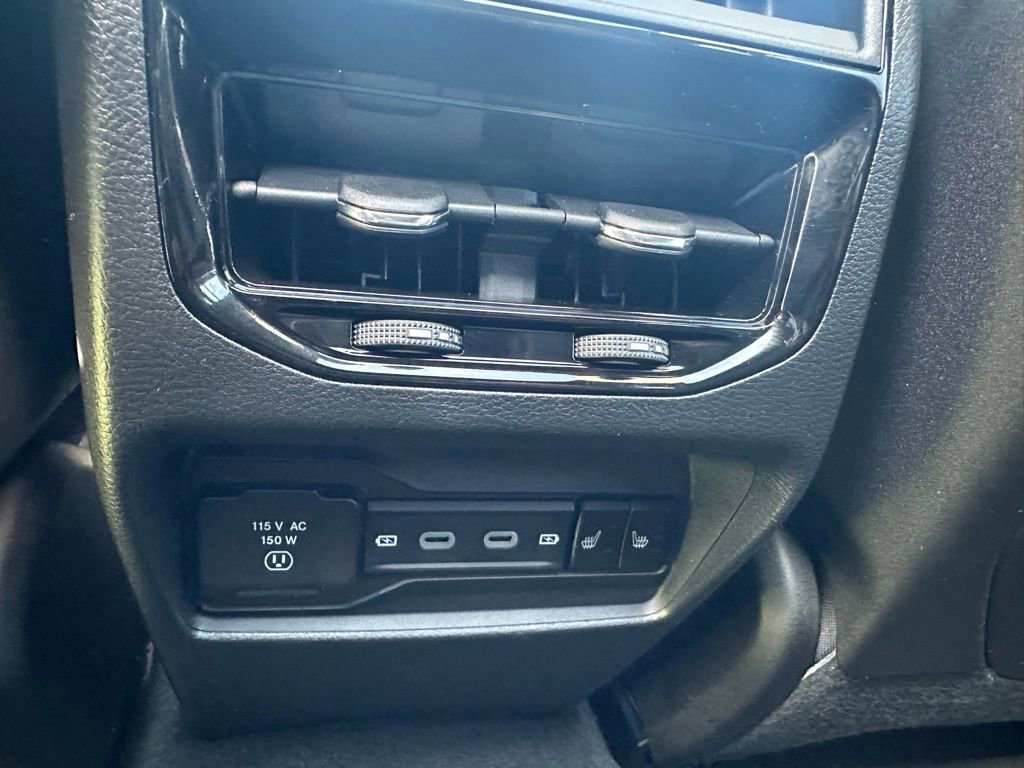 Used 2026 Jeep Grand Cherokee Limited Reserve AWD/4WD image 15